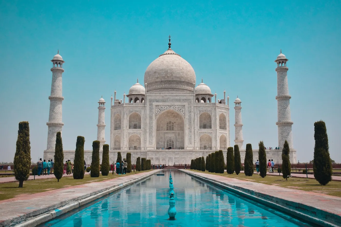 Taj Mahal in Agra representing Indian landmark experiences